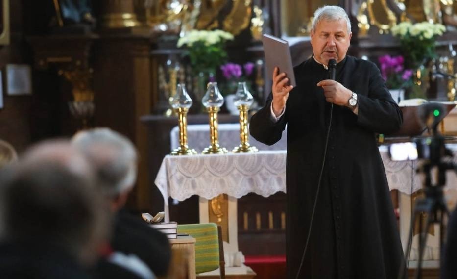 Zdjęcie Spotkanie w kościele w Oporowie - Chodź opowiem Ci historię