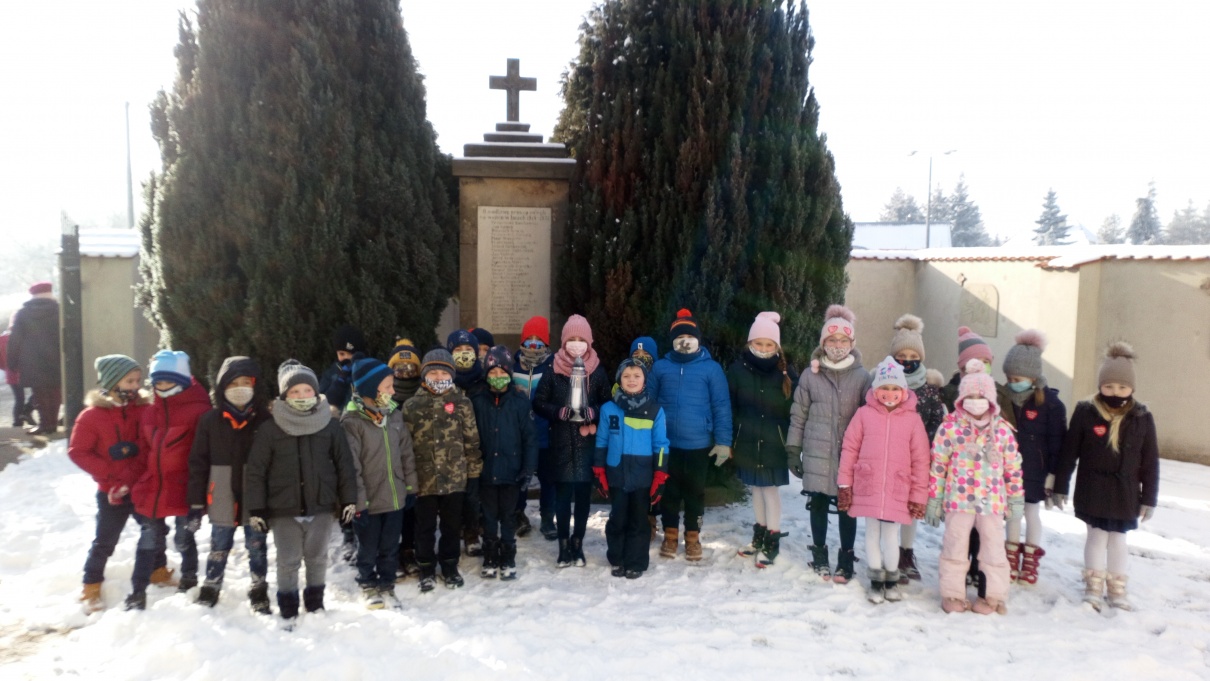 Zdjęcie Święto Patrona Szkoły w szkole w Pawłowicach