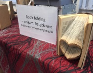 Zdjęcie nr 1 Walentynkowe warsztaty book-foldingu w Krzemieniewie